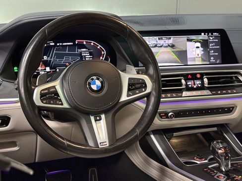 Used 2021 BMW X7 M50i w/ Dynamic Handling Package image 39