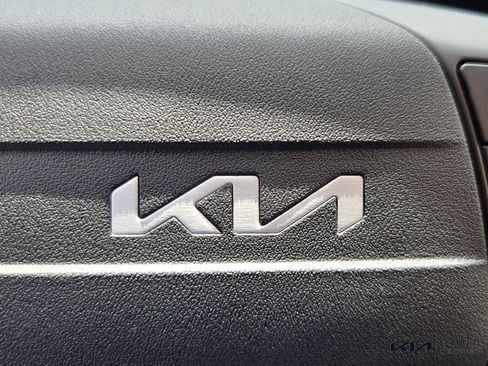 Certified 2025 Kia K4 FWD image 27