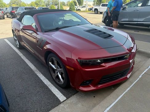 Used 2015 Chevrolet Camaro SS w/ RS Package RWD image 2