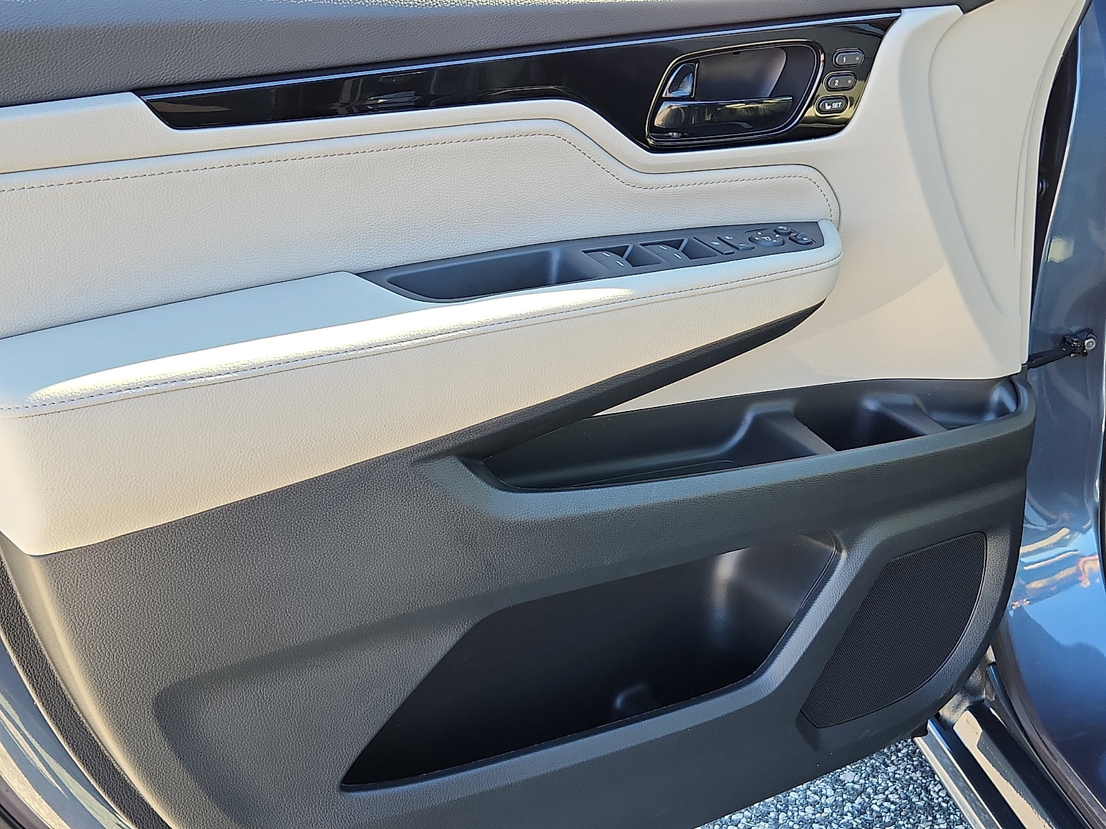 New 2027 Honda Odyssey Elite image 10
