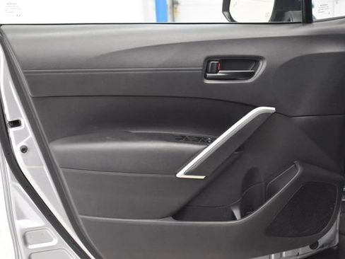 Used 2024 Toyota Corolla Cross LE AWD/4WD image 20