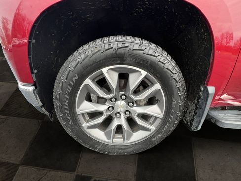 Certified 2019 Chevrolet Silverado 1500 LT w/ All-Star Edition image 9