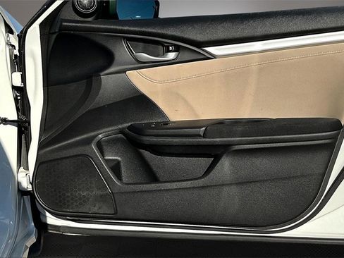Used 2019 Honda Civic EX image 27