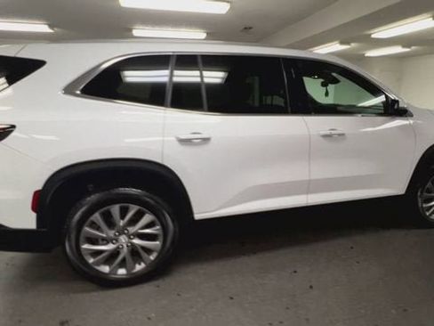 Certified 2026 Buick Enclave Preferred FWD image 9