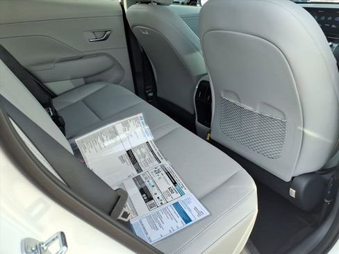 New 2026 Hyundai Kona SEL Premium image 8