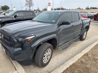 Used 2025 Toyota Tacoma SR video 1