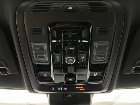 New 2026 GMC Yukon XL Denali w/ Denali Reserve Package AWD/4WD image 29