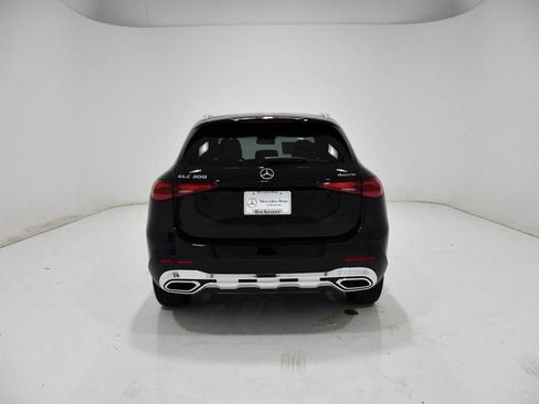Used 2026 Mercedes-Benz GLC 300 4MATIC image 4