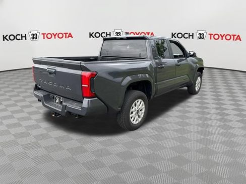Certified 2024 Toyota Tacoma SR5 AWD/4WD image 8