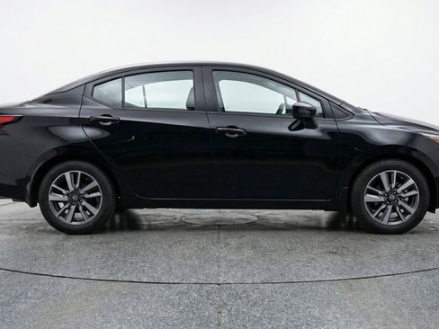 Used 2025 Nissan Versa SV FWD image 11