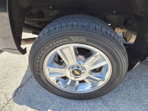 Used 2017 Chevrolet Silverado 1500 LT w/ Texas Edition RWD image 29