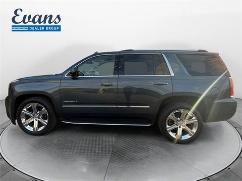 Used 2020 GMC Yukon Denali image 2