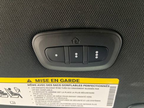 Used 2025 Chrysler Pacifica Select FWD image 67
