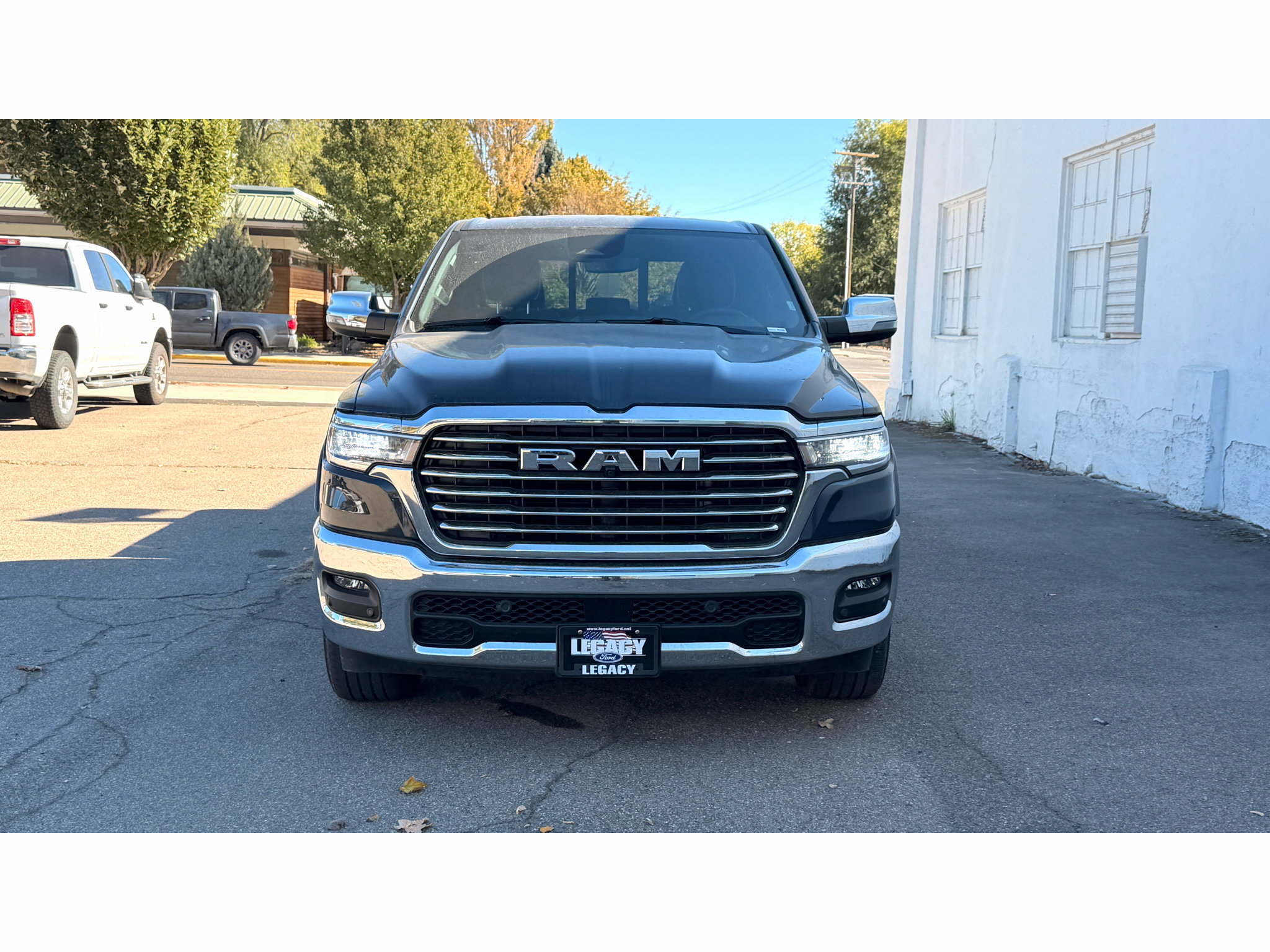 Used 2026 RAM 1500 Laramie AWD/4WD image 2