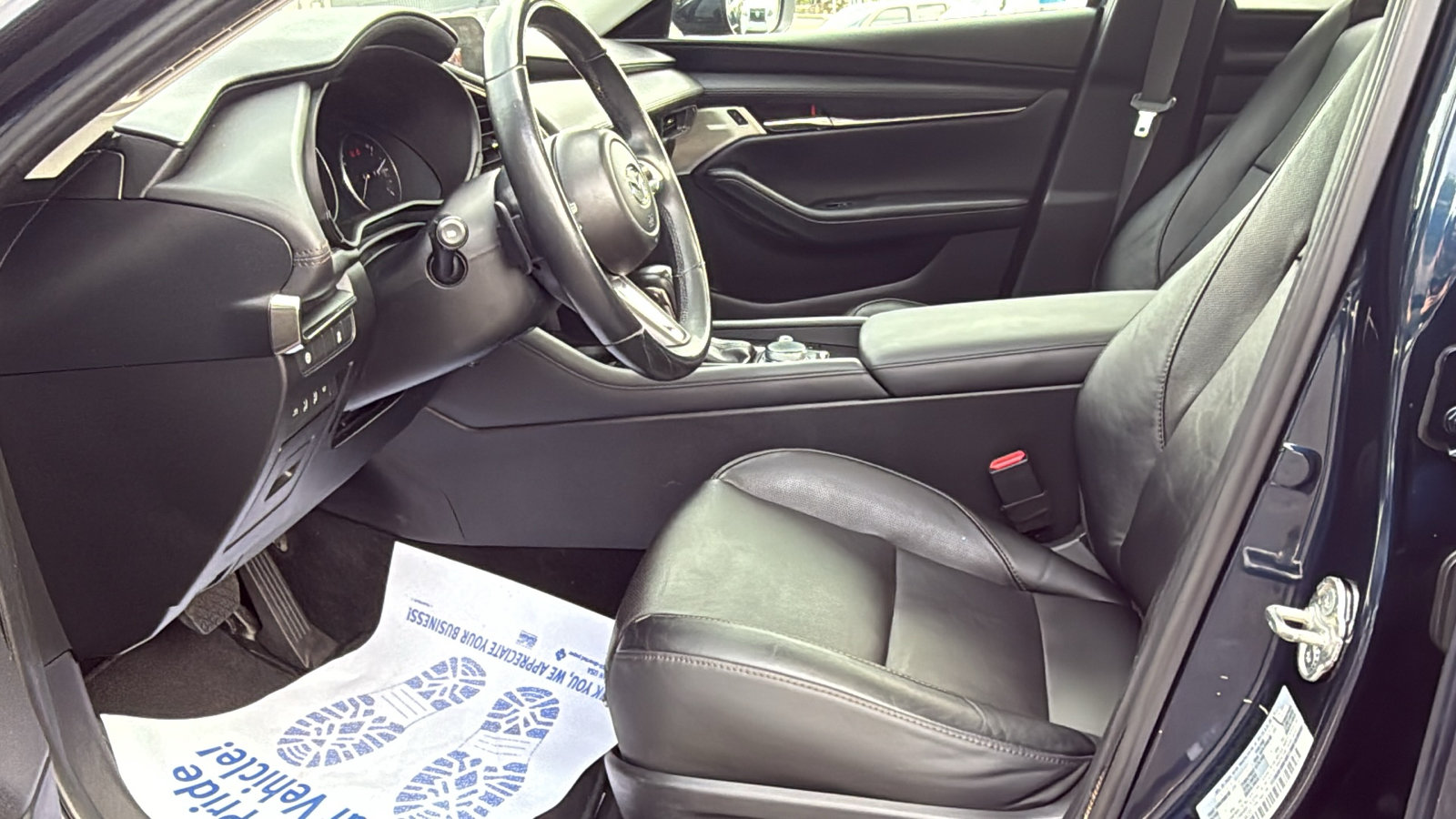 Used 2020 MAZDA MAZDA3 Sedan w/ Premium Package FWD image 18