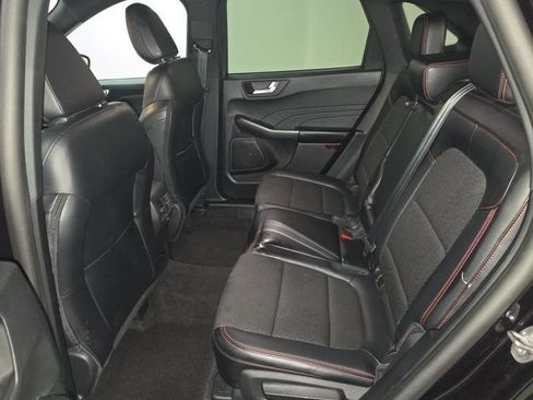 Used 2025 Ford Escape ST-Line Select AWD/4WD image 6
