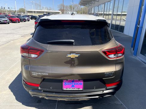 Used 2021 Chevrolet TrailBlazer ACTIV w/ Sun and Liftgate Package image 3