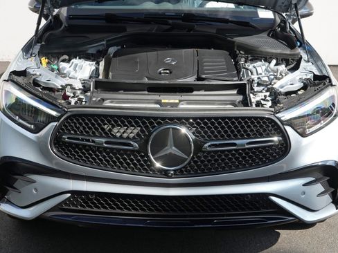 Used 2025 Mercedes-Benz GLC 350e 4MATIC w/ AMG Line image 8