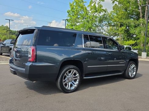 Used 2019 GMC Yukon XL SLT w/ Premium Edition AWD/4WD image 5