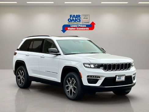 New 2025 Jeep Grand Cherokee Limited w/ Luxury Tech Group II image 1