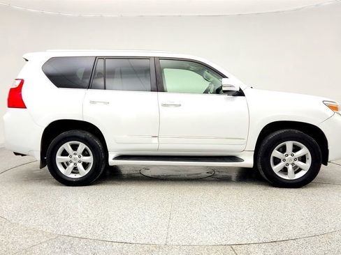 Used 2013 Lexus GX 460 image 4