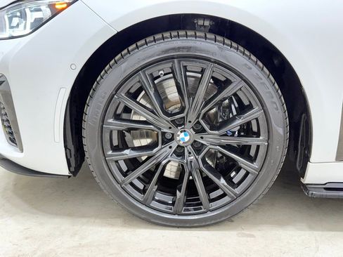 Used 2022 BMW 750i xDrive 750i xDrive w/ Executive Package image 18