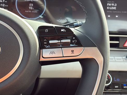 New 2026 Hyundai Elantra Limited FWD image 27