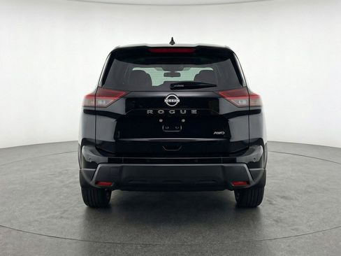 Used 2025 Nissan Rogue SV image 7