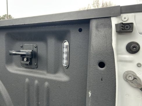 Used 2023 Ford F250 Lariat w/ Chrome Package image 28