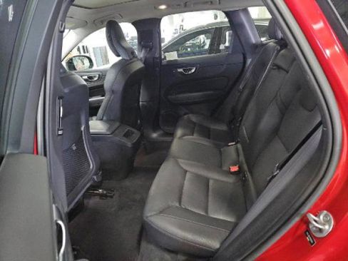 Used 2023 Volvo XC60 B5 Plus AWD/4WD image 8