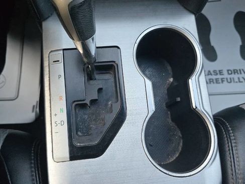 Used 2012 Toyota Camry SE image 24