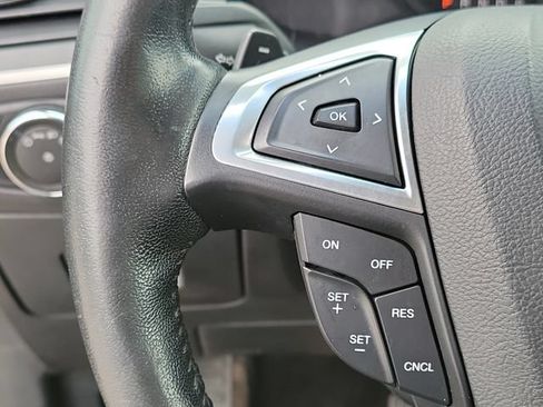 Used 2016 Ford Edge SEL w/ Equipment Group 201A AWD/4WD image 13