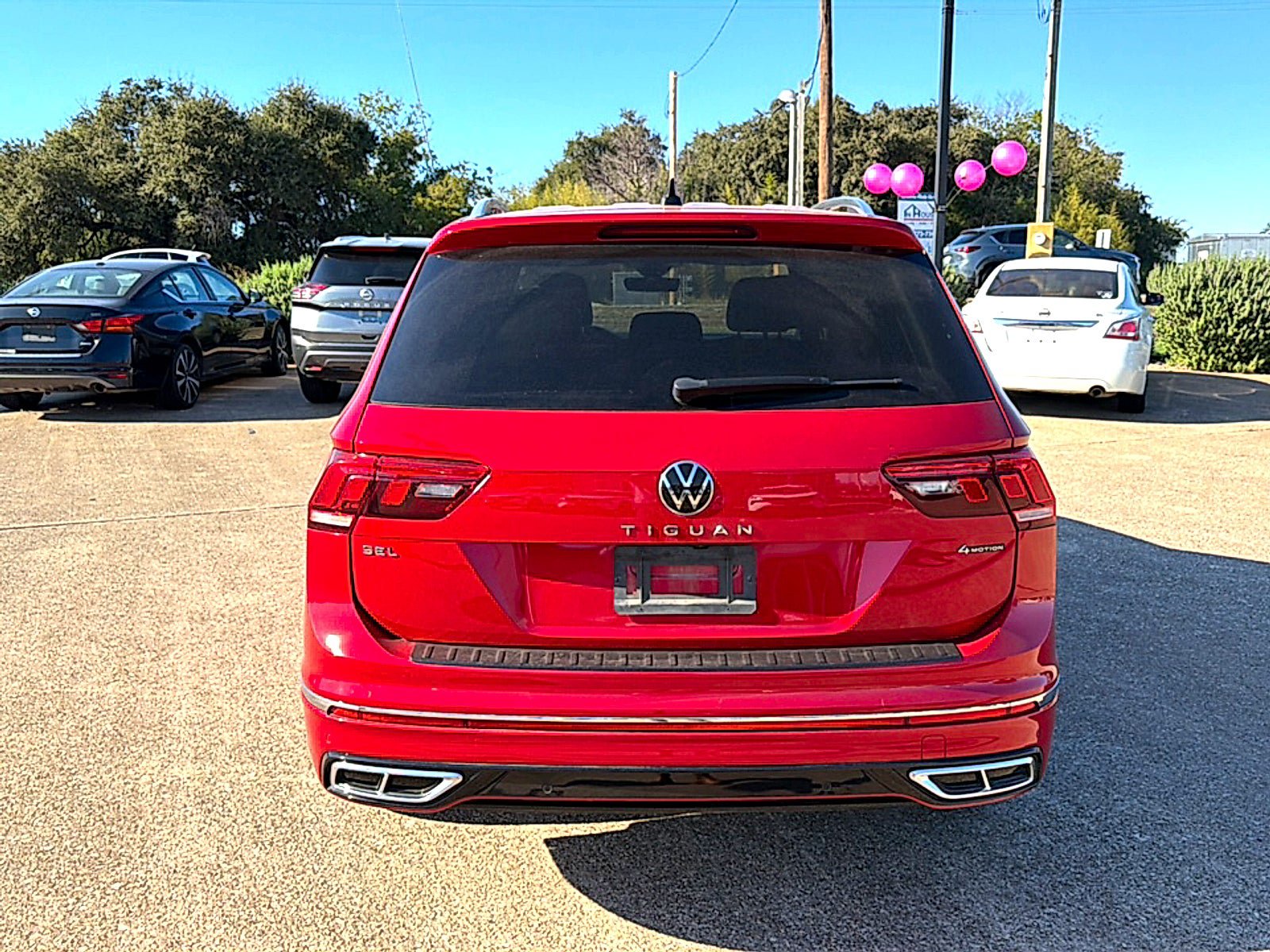 Used 2024 Volkswagen Tiguan SEL R-Line AWD/4WD image 5
