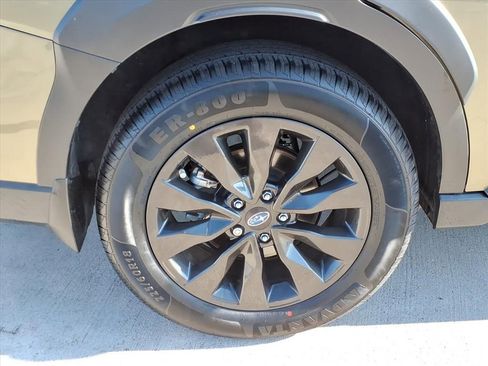 Used 2025 Subaru Outback Onyx Edition XT image 13
