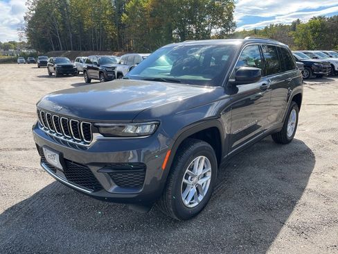 New 2025 Jeep Grand Cherokee Laredo X image 3