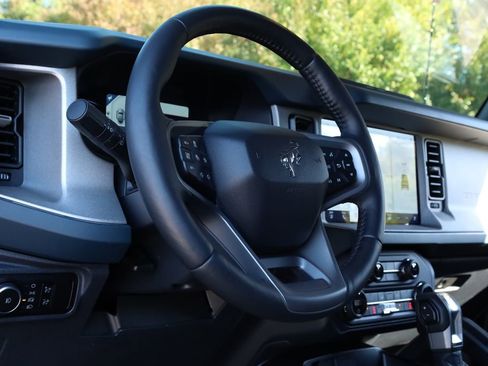 Used 2024 Ford Bronco Outer Banks image 27