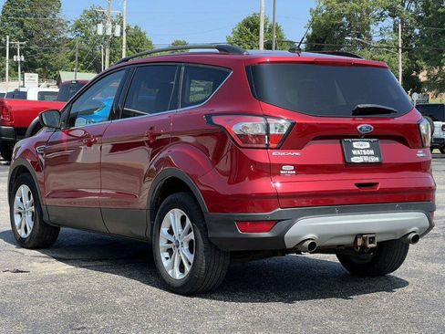 Used 2017 Ford Escape SE w/ SE Leather Comfort Package AWD/4WD image 8