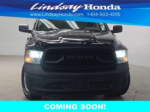Used 2018 RAM 1500 ST w/ SXT Appearance Group AWD/4WD image 3