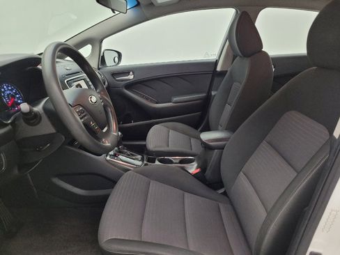 Used 2017 Kia Forte LX w/ LX Popular Package image 17