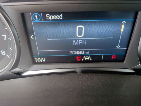 Used 2024 GMC Terrain SLE image 20