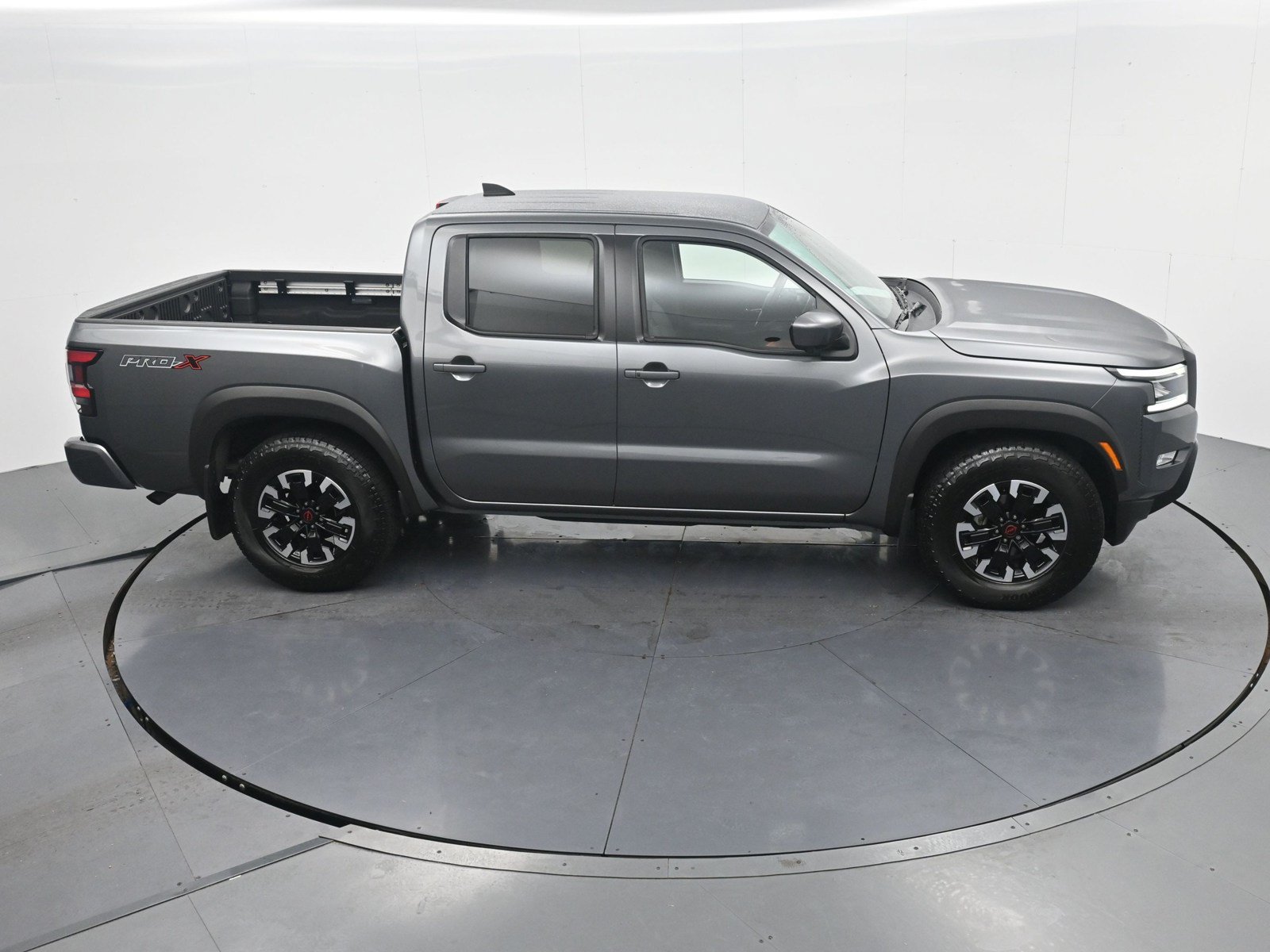 Used 2024 Nissan Frontier Pro-X w/ Pro Convenience Package RWD image 19
