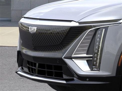 New 2026 Cadillac Lyriq Luxury image 13
