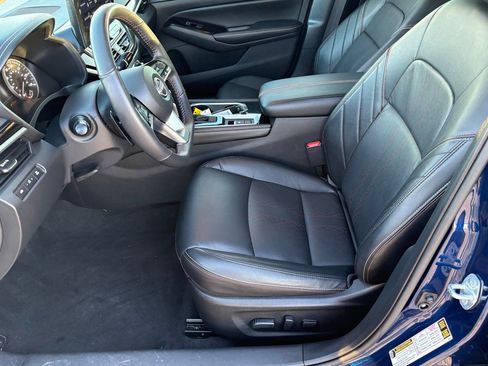 Certified 2024 Nissan Altima 2.5 SR w/ SR Premium Package image 30