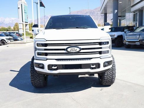 Used 2025 Ford F350 Platinum AWD/4WD image 9