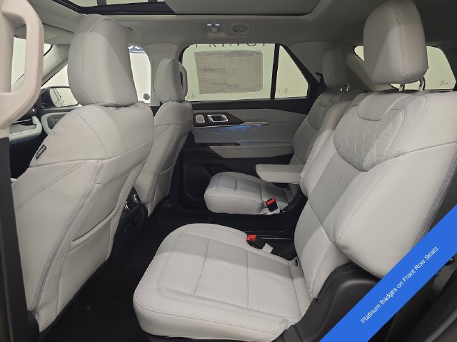 New 2026 Ford Explorer Platinum w/ LUX Leather Package AWD/4WD image 23