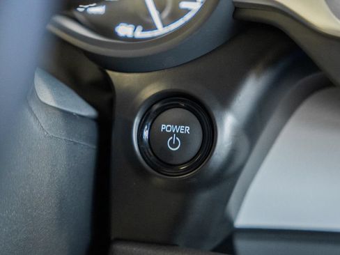 New 2026 Toyota Sienna XLE FWD image 24