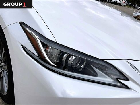 Used 2020 Lexus ES 350 w/ Premium Package image 24