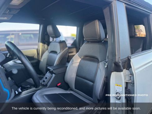 Used 2023 Ford Bronco Black Diamond w/ Sasquatch Package AWD/4WD image 11