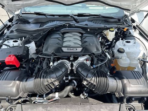 Used 2025 Ford Mustang GT RWD image 24