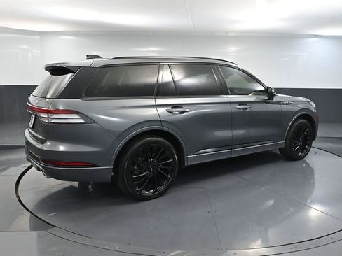 Used 2025 Lincoln Aviator Reserve w/ Jet Appearance Package image 6